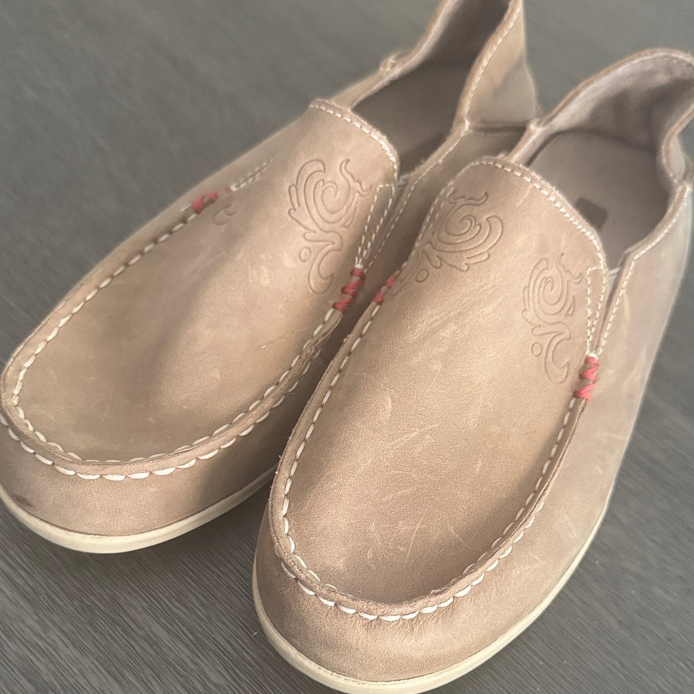 OluKai Tan Moccasins with Embroidered Detail - Picture 2 of 5